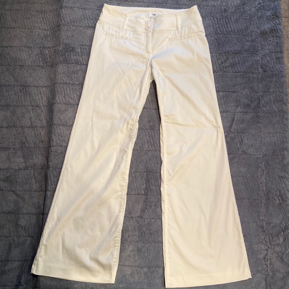 **Never worn** H&M white pants wide legs!!